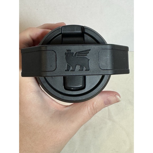 Stanley Aerolight IceFlow Flip Straw Messi GOAT 24 Oz Water Bottle LIMITED Pink - Picture 4 of 12